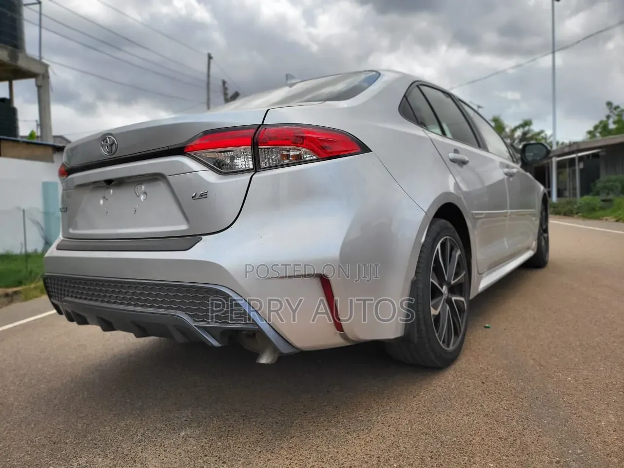Toyota Corolla LE 2021 Silver