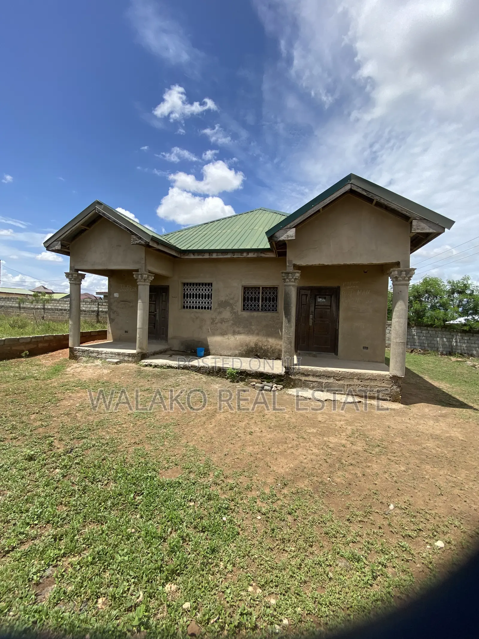 2bdrm House in Ga West Municipal for sale