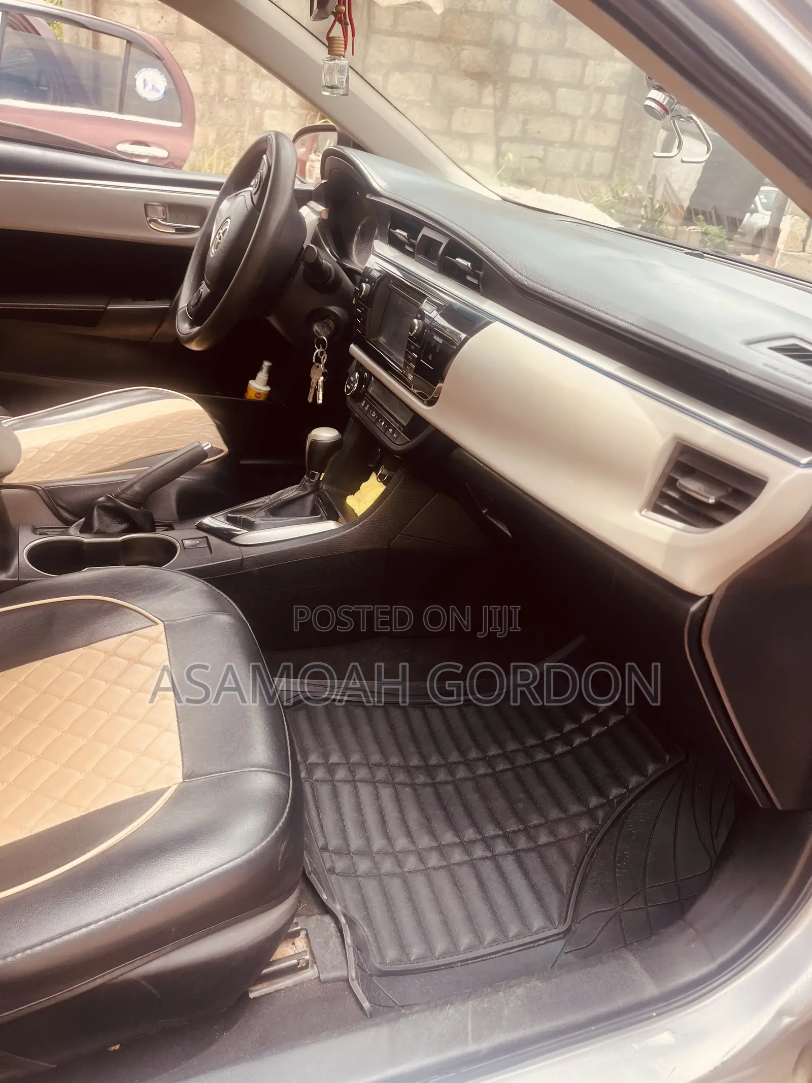Toyota Corolla L 4dr Sedan (1.8L 4cyl 4A) 2015 Silver
