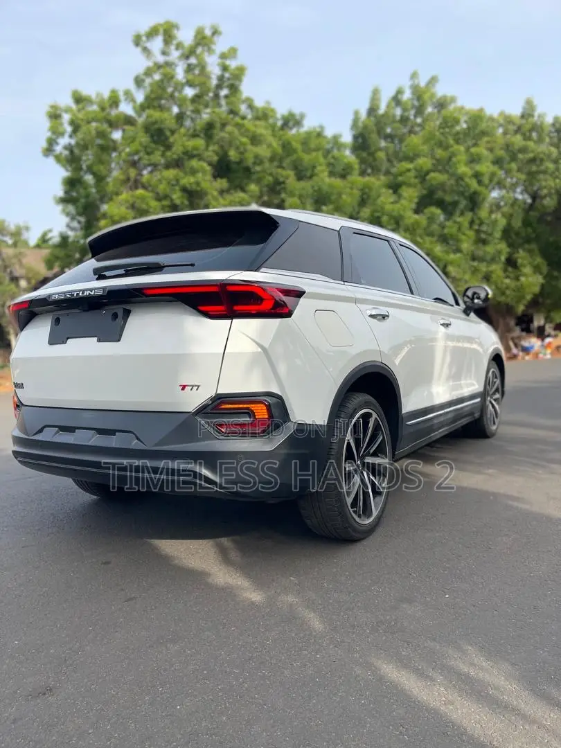 Bestune T77 1.2 FWD 2022 White