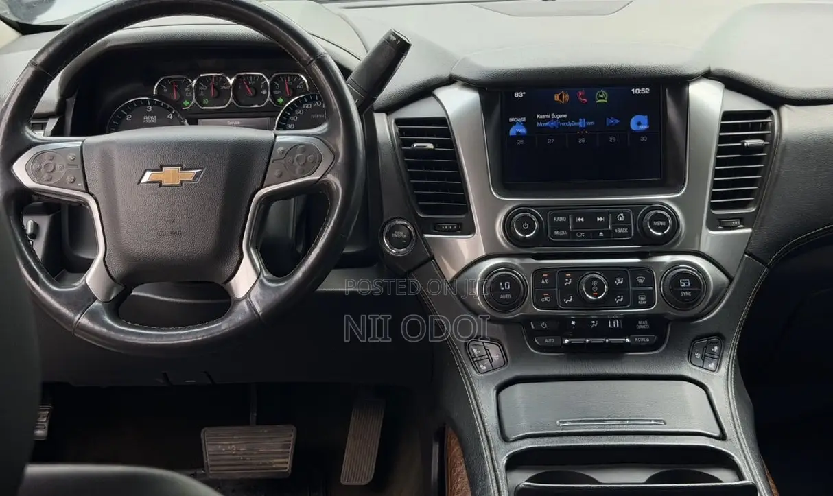 Chevrolet Suburban LTZ 4dr SUV 4WD (5.3L 8cyl 6A) 2015 Black