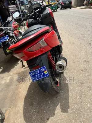 Honda Forza 2012 Red