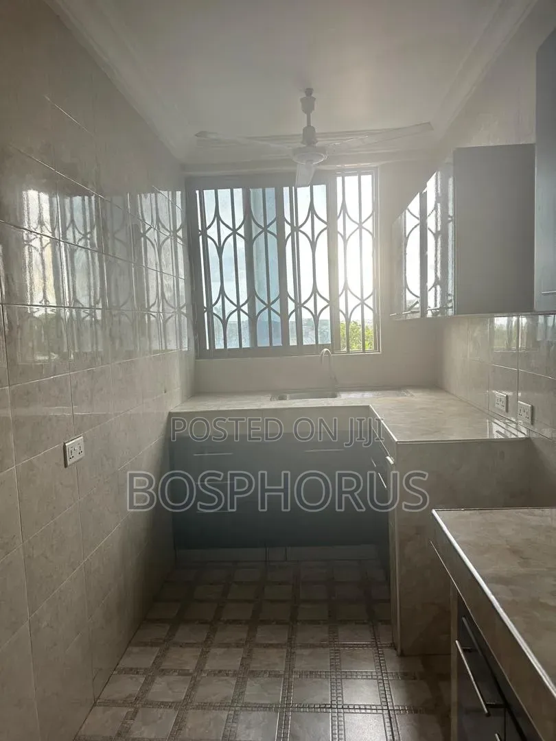 2bdrm Apartment in Lapaz Racecourse, Las Palmas Area for rent