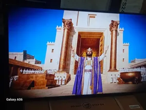 Samsung 43-Inch Smart Tv With High Definition Display
