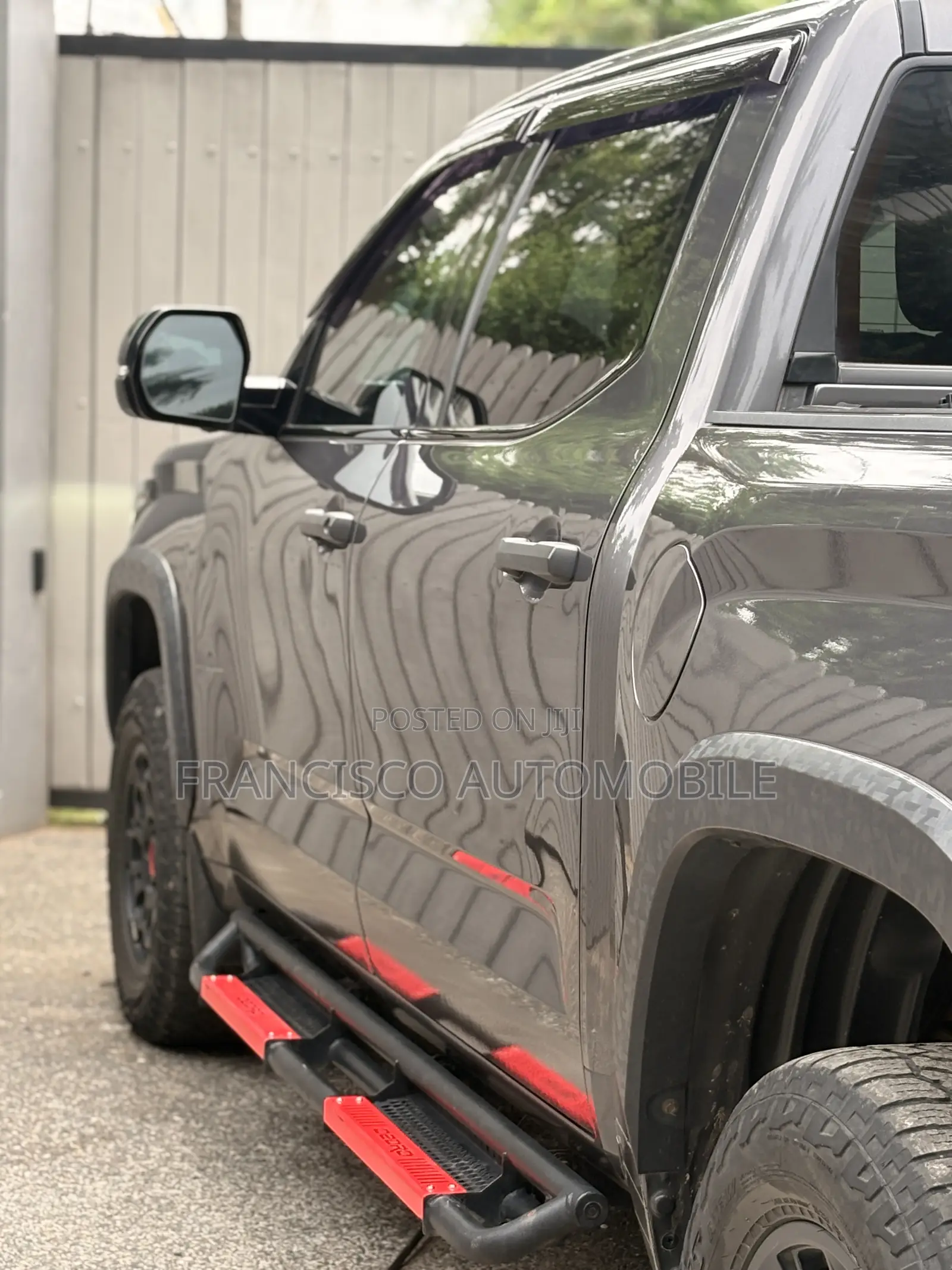 Toyota Tundra Platinum CrewMax 6.5' Bed 2023 Gray