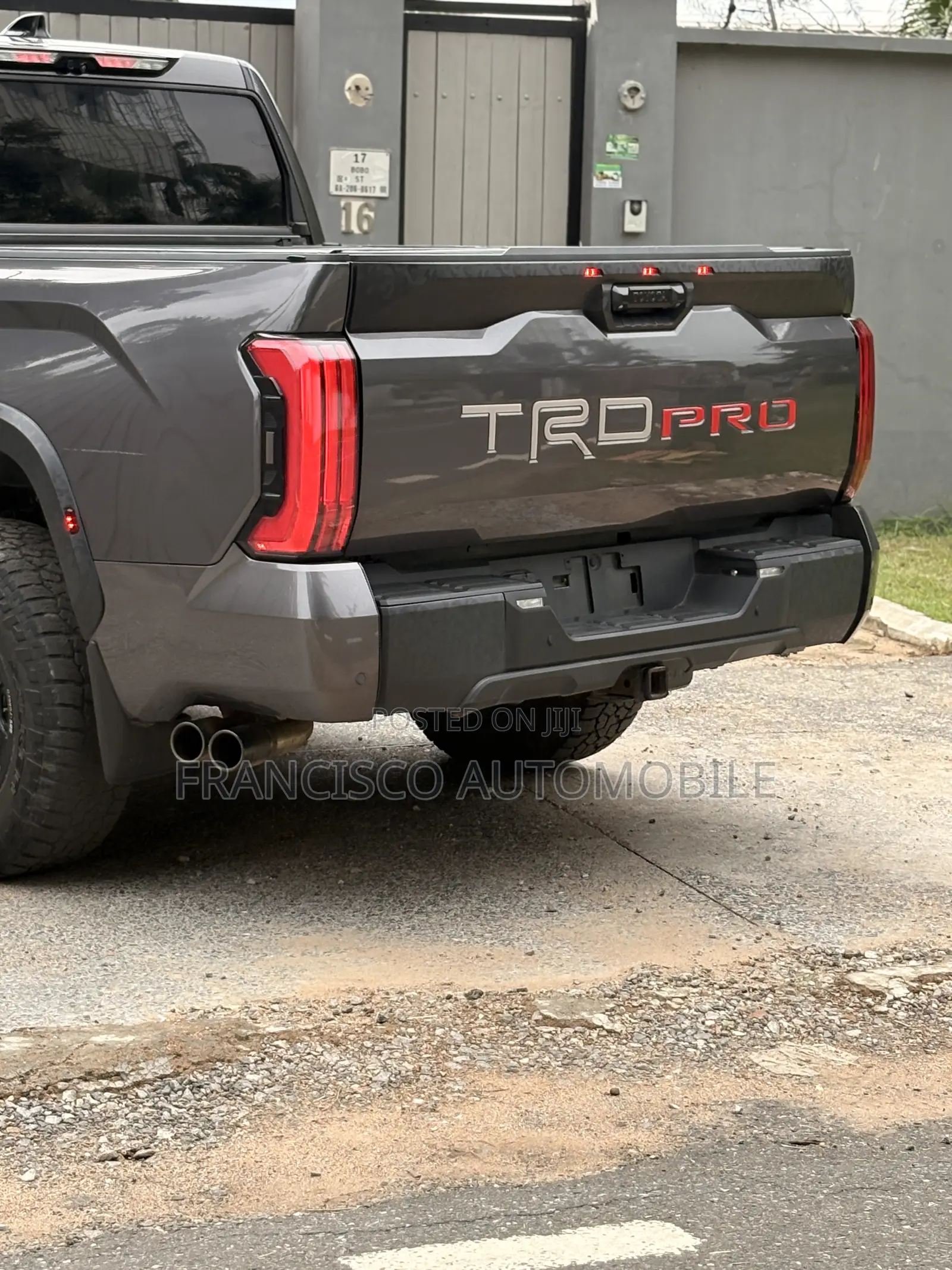 Toyota Tundra Platinum CrewMax 6.5' Bed 2023 Gray