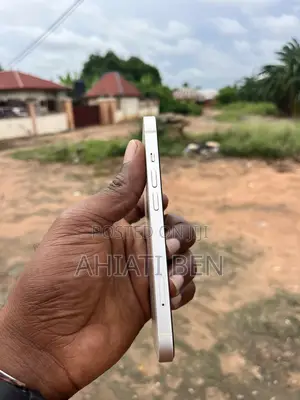 Apple iPhone 13 128 GB White