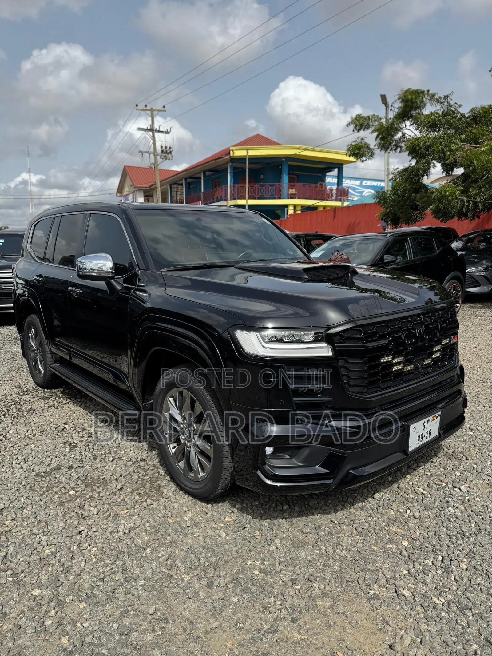 Toyota Land Cruiser LC300 2025 Black