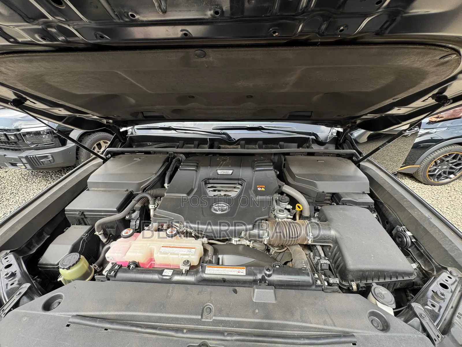 Toyota Land Cruiser LC300 2025 Black