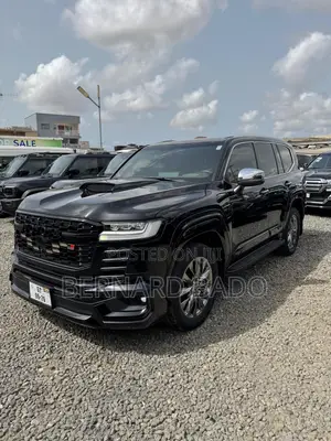 Toyota Land Cruiser LC300 2025 Black