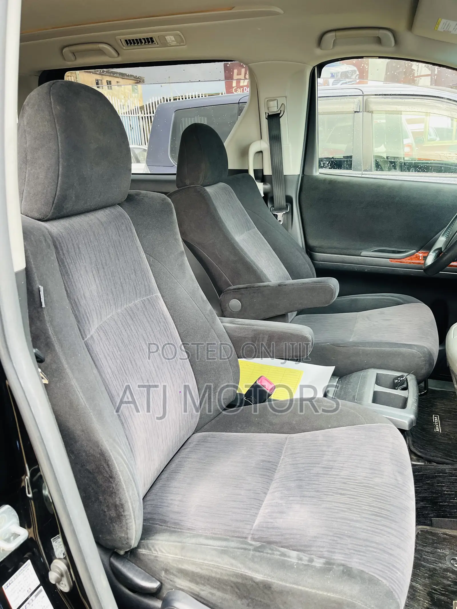 Toyota Voxy 2013 Black