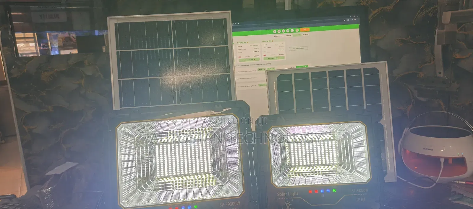 Rechargeable Solar Light