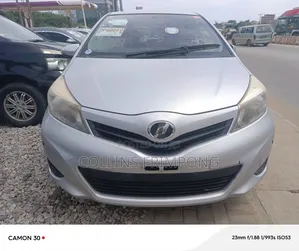Toyota Vitz 1.5 FWD 5dr 2013 Silver