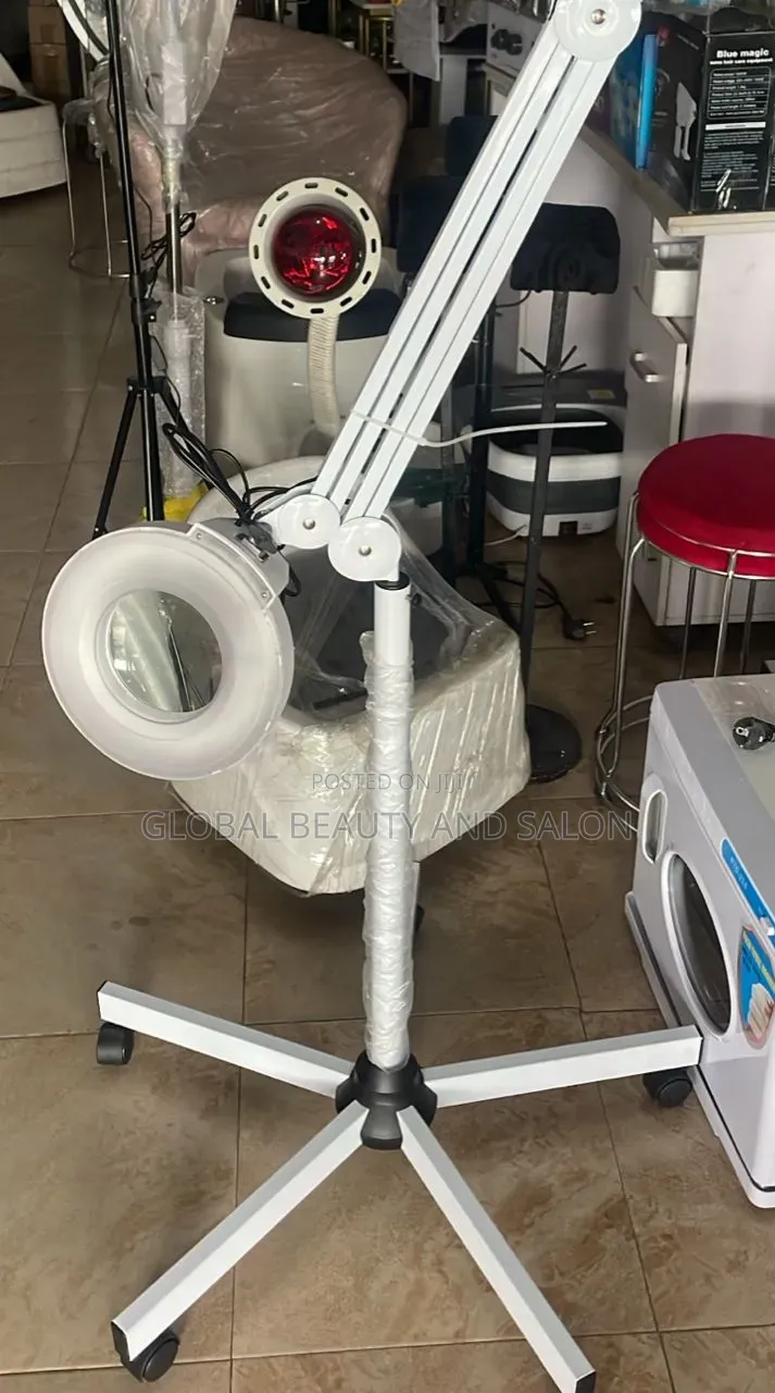 Magnifying Lamp