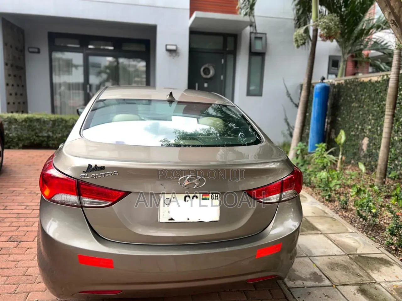 Hyundai Elantra GLS Sedan FWD (1.8L 4cyl 6M) 2013 Gray