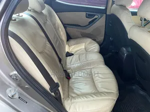 Hyundai Elantra GLS Sedan FWD (1.8L 4cyl 6M) 2013 Gray