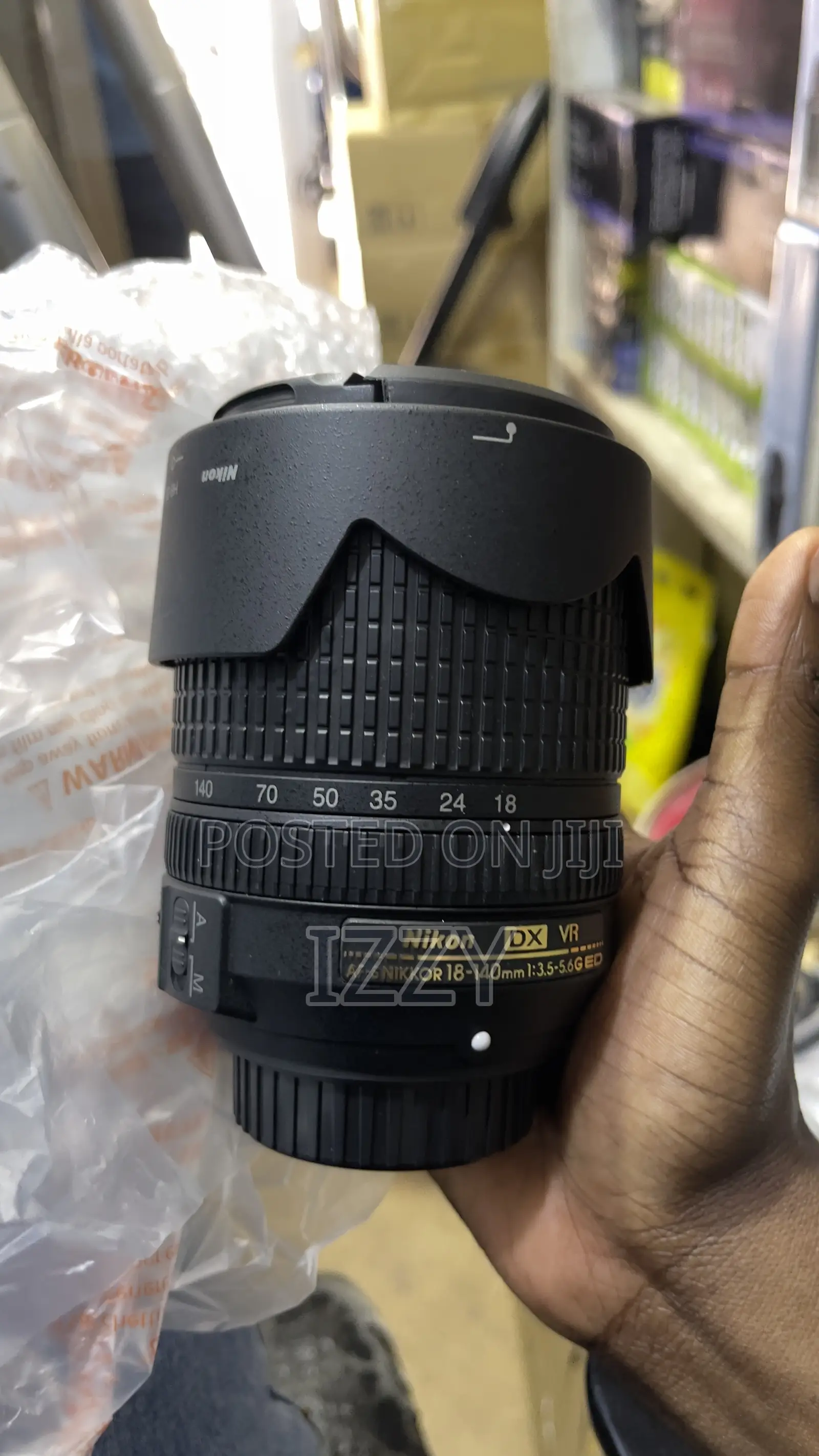 Nikon 18-140mm