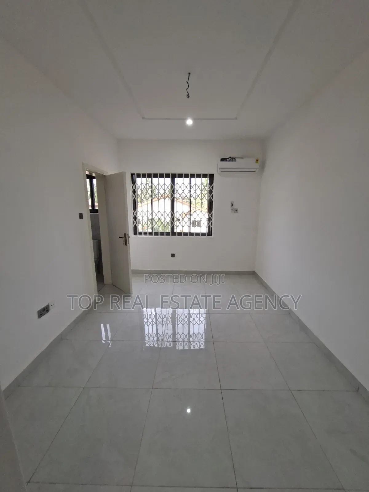 3bdrm Duplex in North Legon for sale