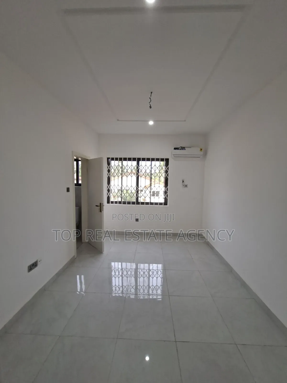 3bdrm Duplex in North Legon for sale
