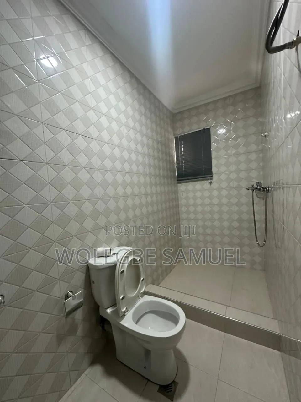 3bdrm House in Spintex, Baatsona Total for rent
