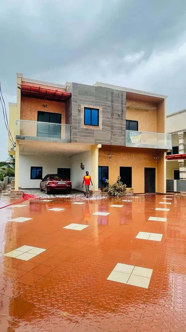 4bdrm Duplex in Kwabenya Adwoa Sarfo for sale