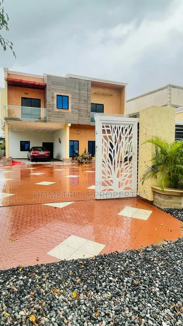 4bdrm Duplex in Kwabenya Adwoa Sarfo for sale