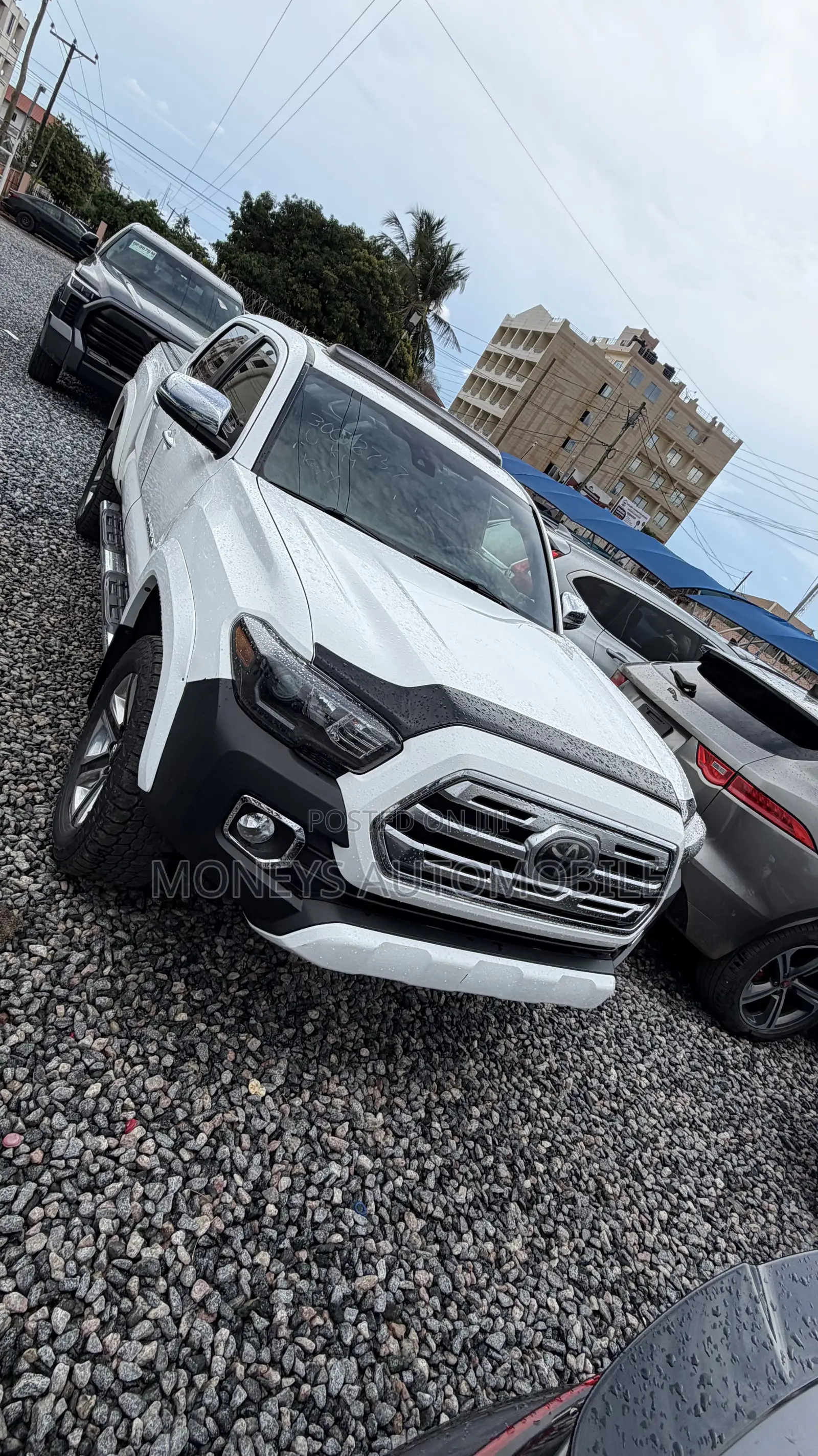 Toyota Tacoma 2019 White