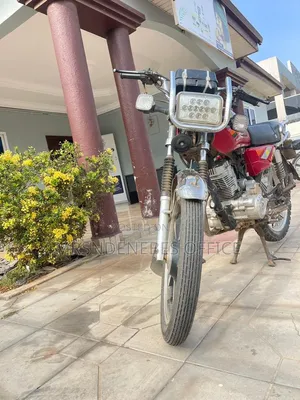 Royal Motorcycle 2023 Red