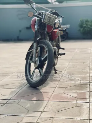 Royal Motorcycle 2023 Red