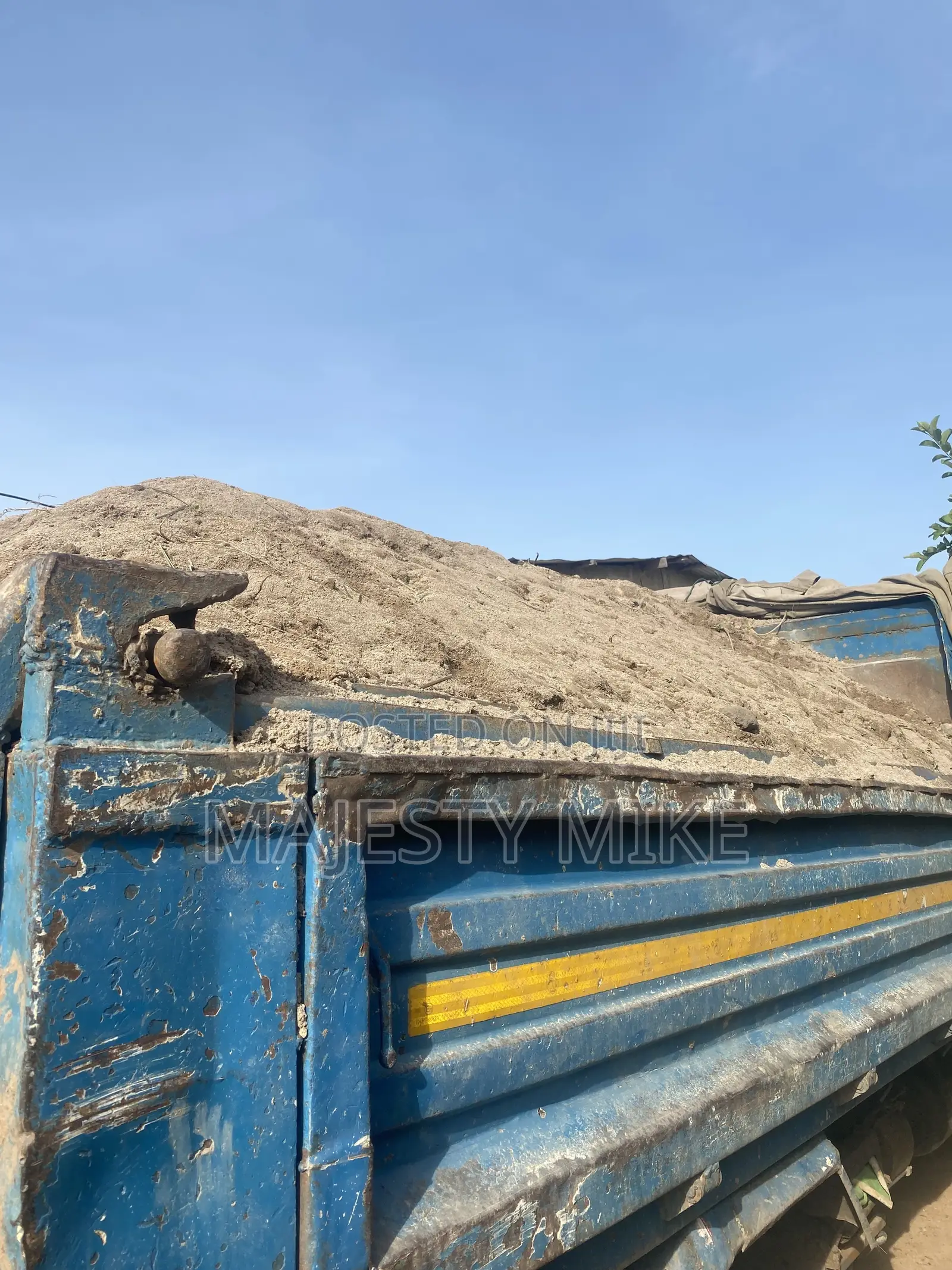 Call for Quality Affordable Stone, Chipping Black Soil Call for Price