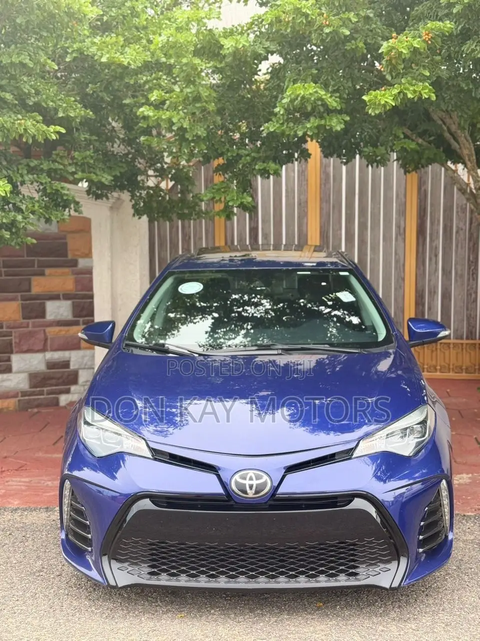 Toyota Corolla XSE (1.8L 4cyl 2A) 2019 Blue