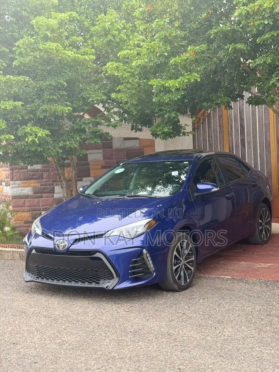 Toyota Corolla XSE (1.8L 4cyl 2A) 2019 Blue