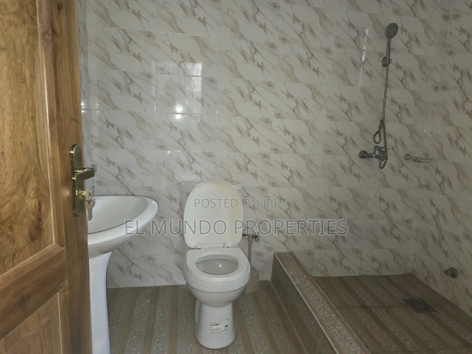 2bdrm Apartment in Agric Kromoase, Kumasi Metropolitan for rent