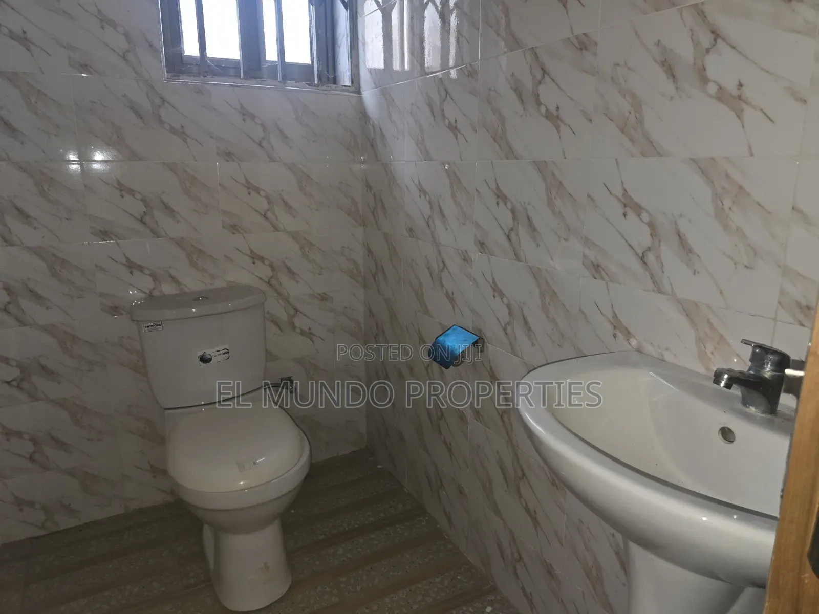 2bdrm Apartment in Agric Kromoase, Kumasi Metropolitan for rent