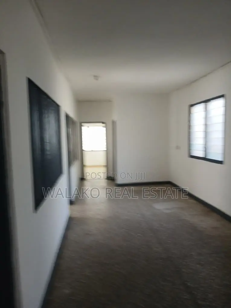 4bdrm Apartment in North Kaneshie for rent