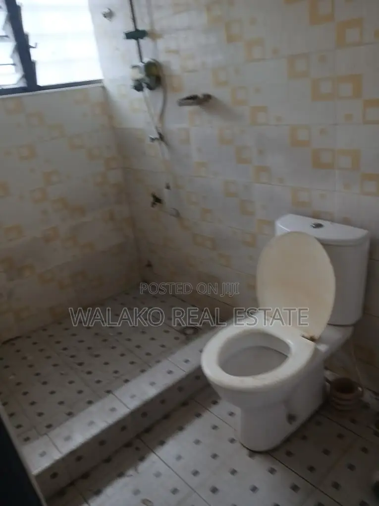 4bdrm Apartment in North Kaneshie for rent