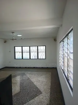 4bdrm Apartment in North Kaneshie for rent