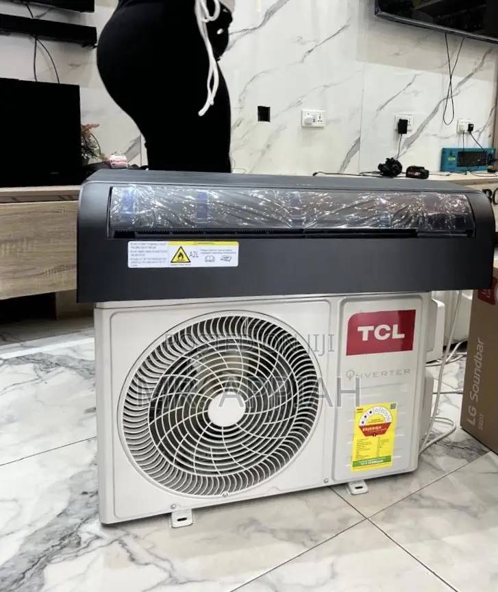 Get TCL 1.5hp Split Type Inverter Air Conditioner(Black)3 Star 