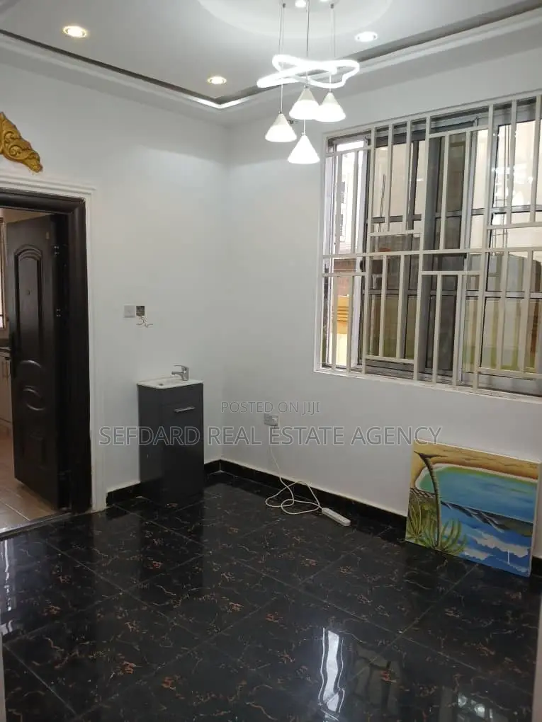 2bdrm Apartment in Sefdard Properties, Taifa-Burkina for rent