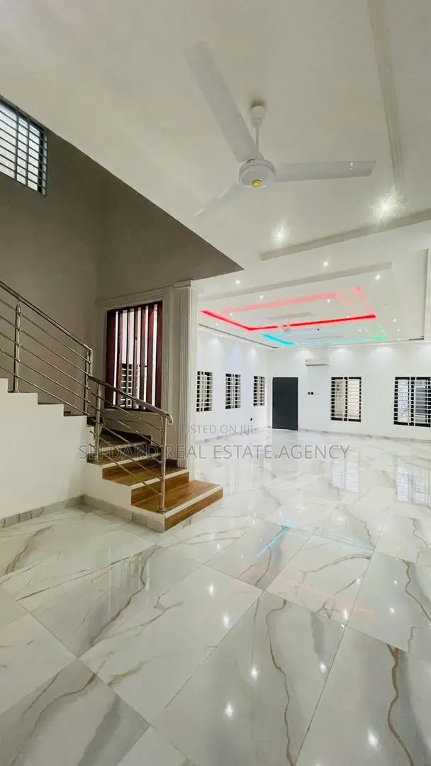 4bdrm House in Sefdard Properties, Kwabenya for sale
