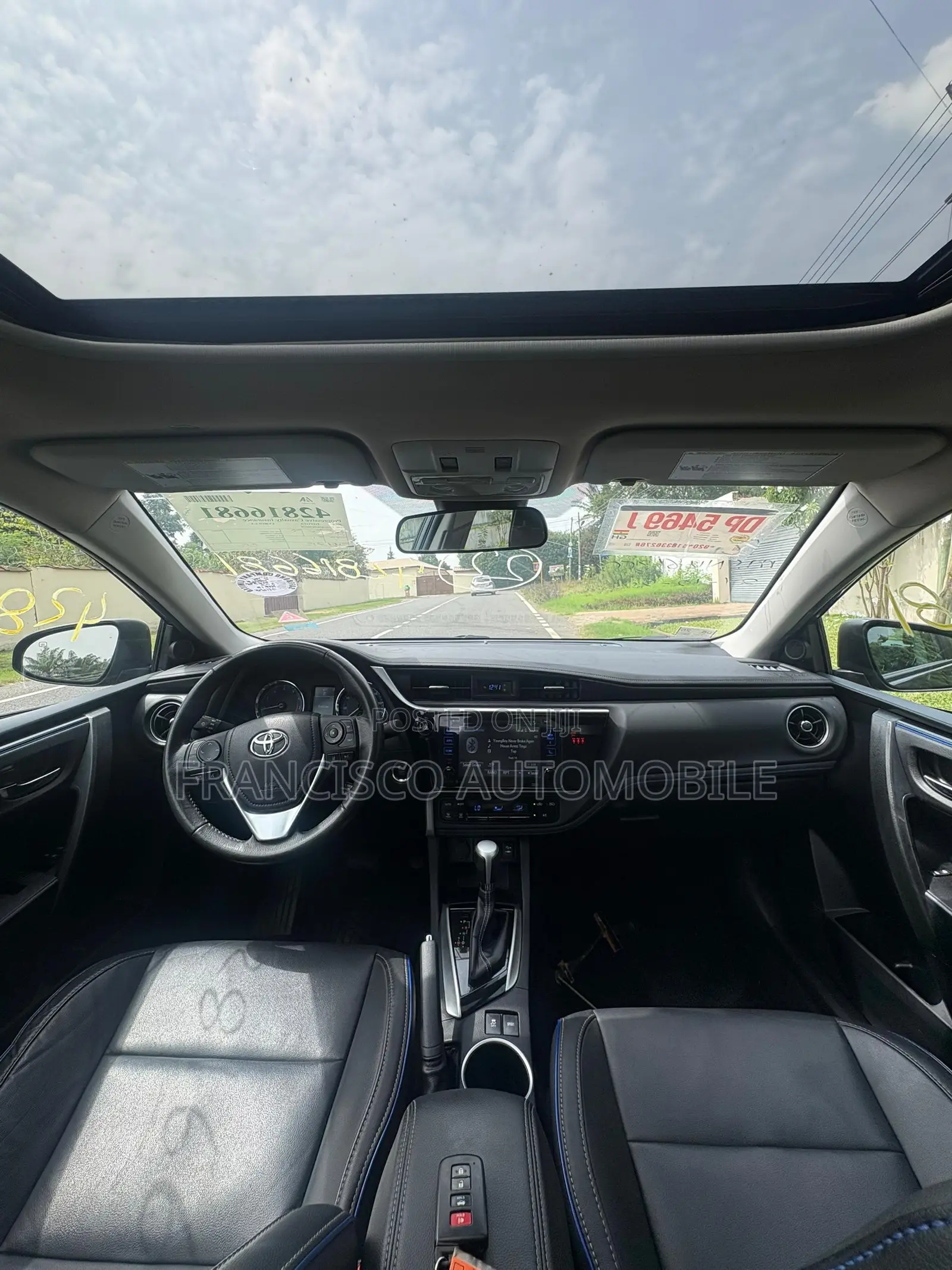 Toyota Corolla XSE (1.8L 4cyl 2A) 2019 Gray