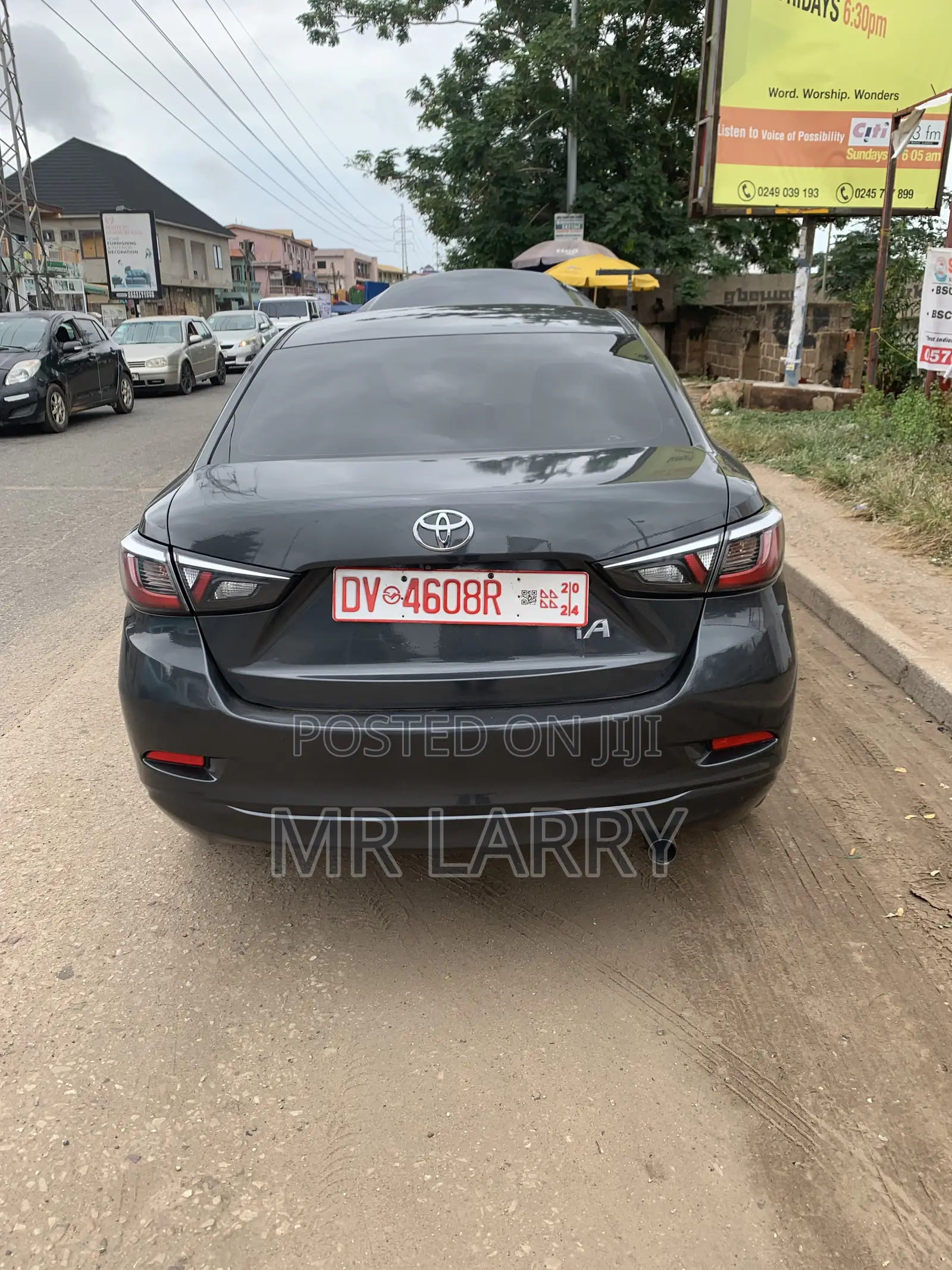Toyota Yaris 2017 Black