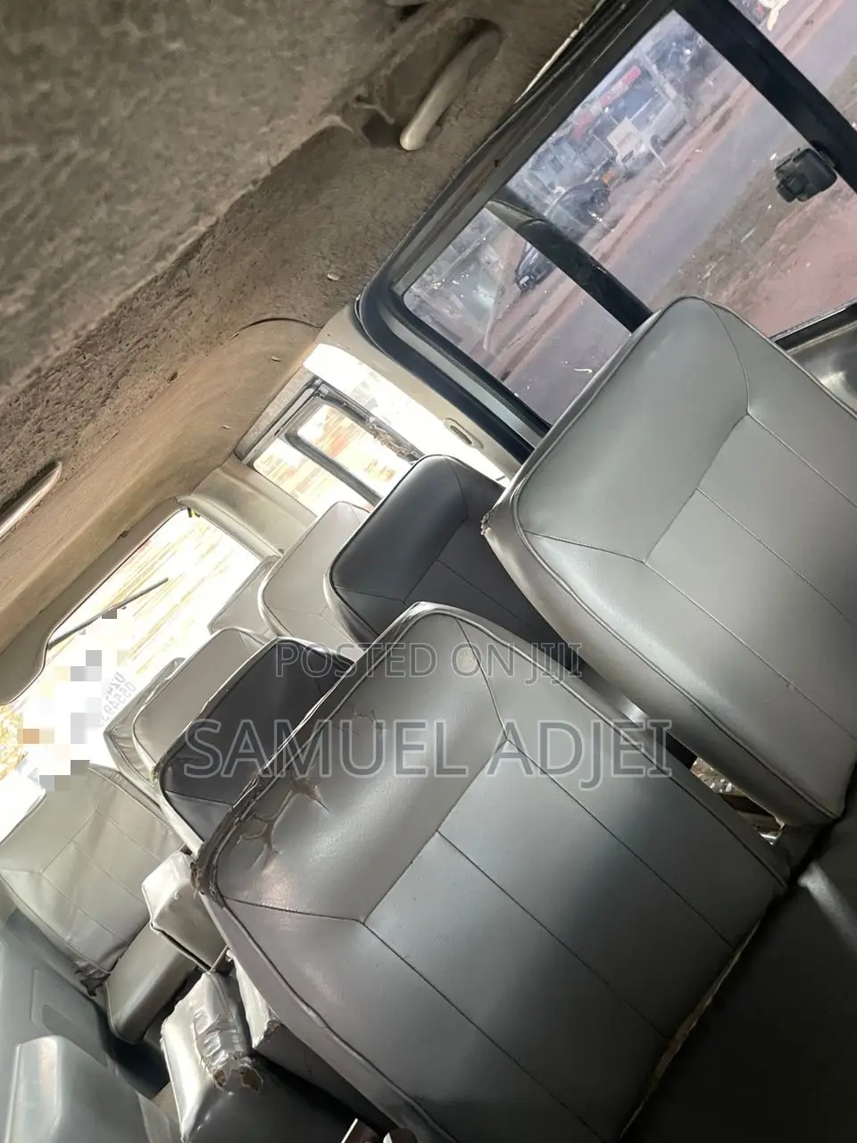 Toyota HiAce 2011 Silver