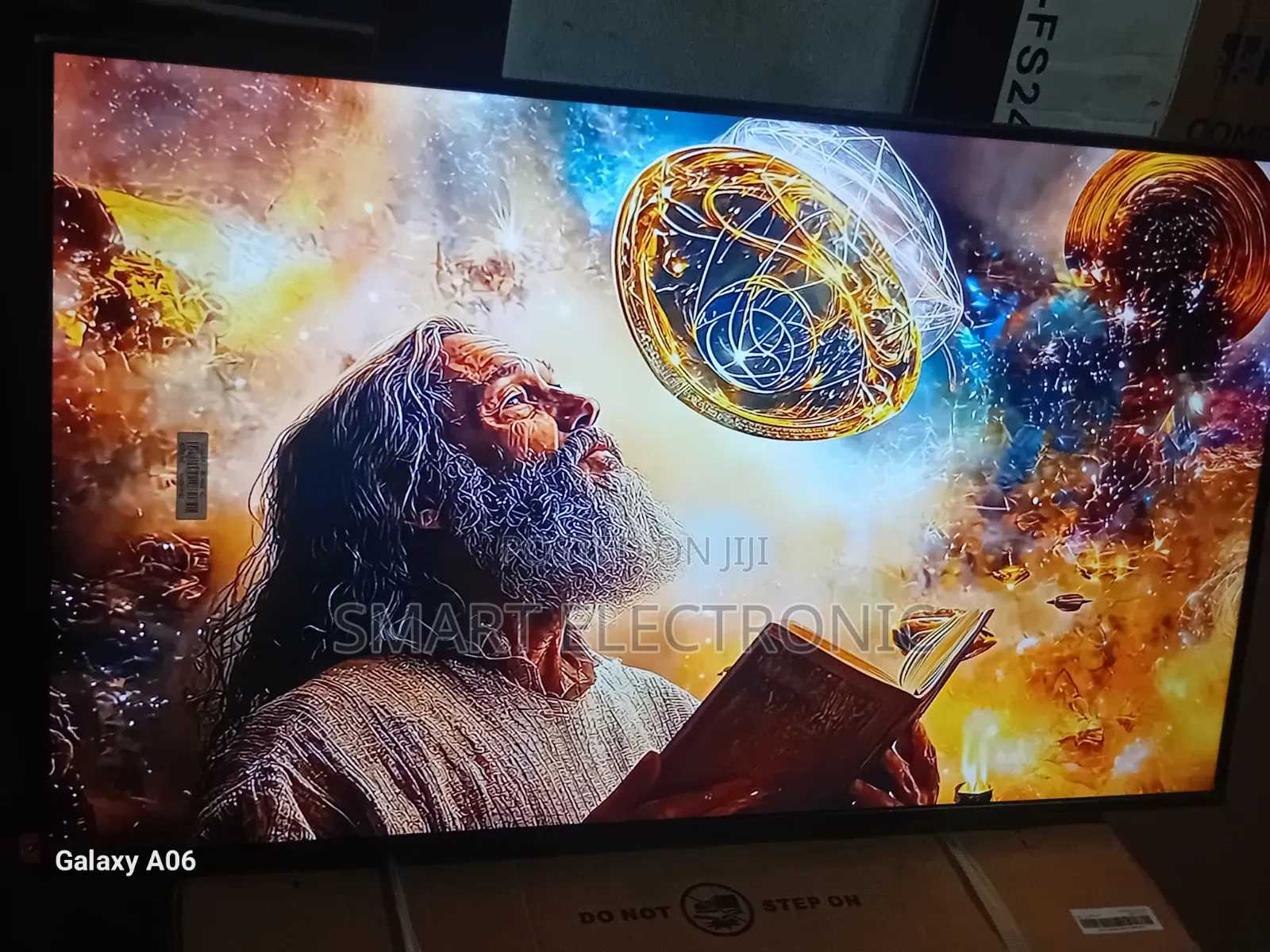 Samsung 43-Inch Smart Television With Dynamic Color Technology