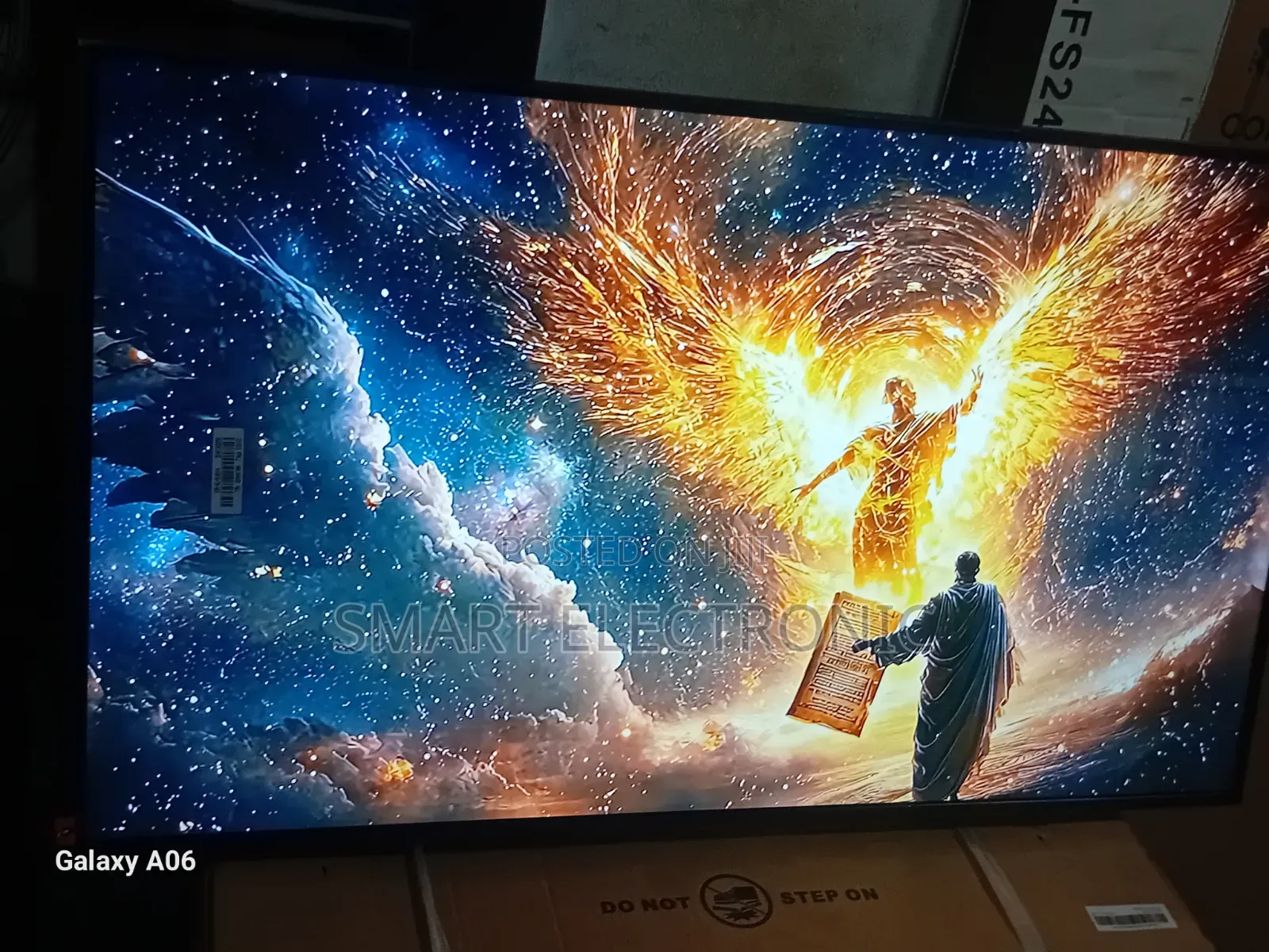 Samsung 43-Inch Smart Television With Dynamic Color Technology