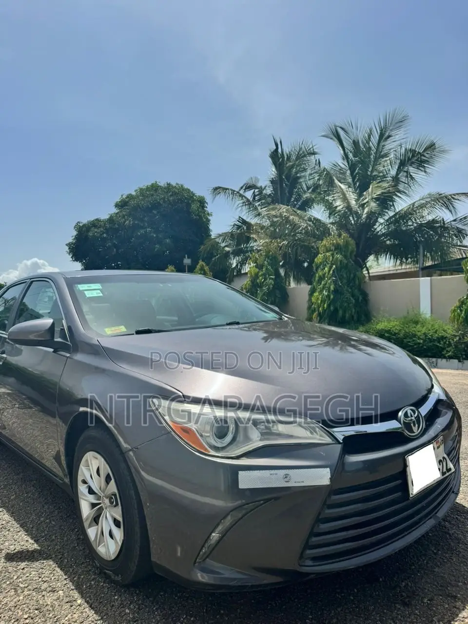 Toyota Camry LE 4dr Sedan (2.5L 4cyl 6A) 2015 Gray