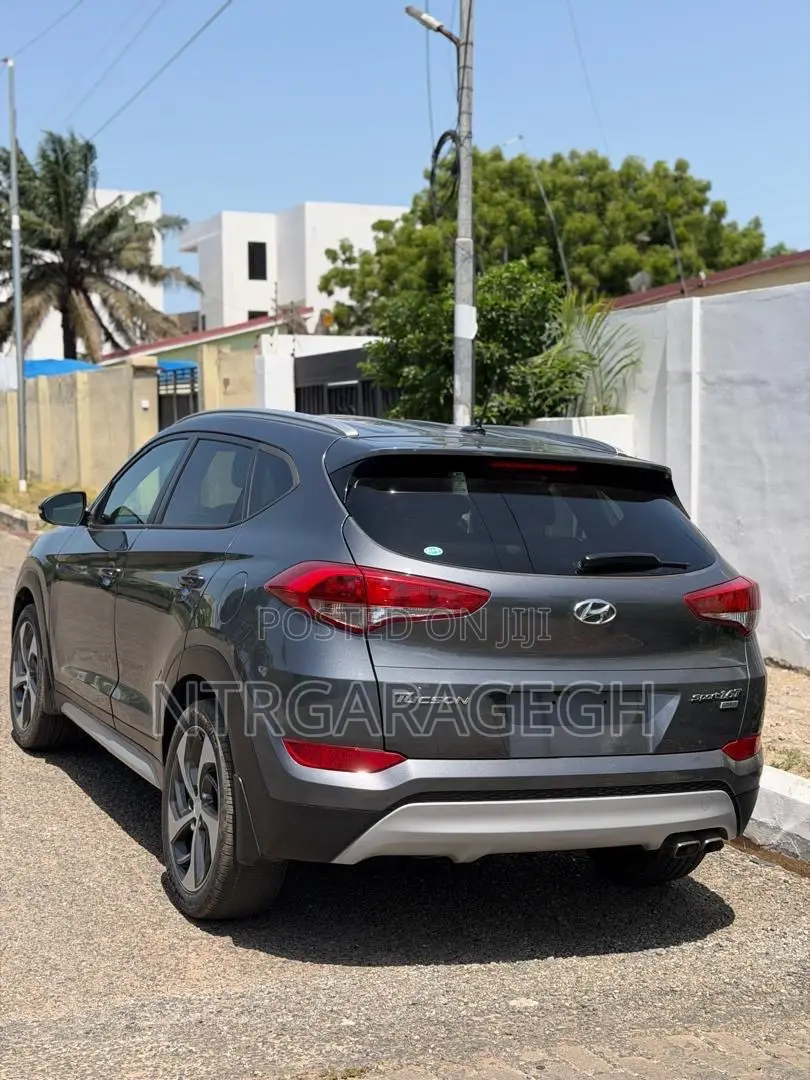 Hyundai Tucson Sport AWD 2017 Gray