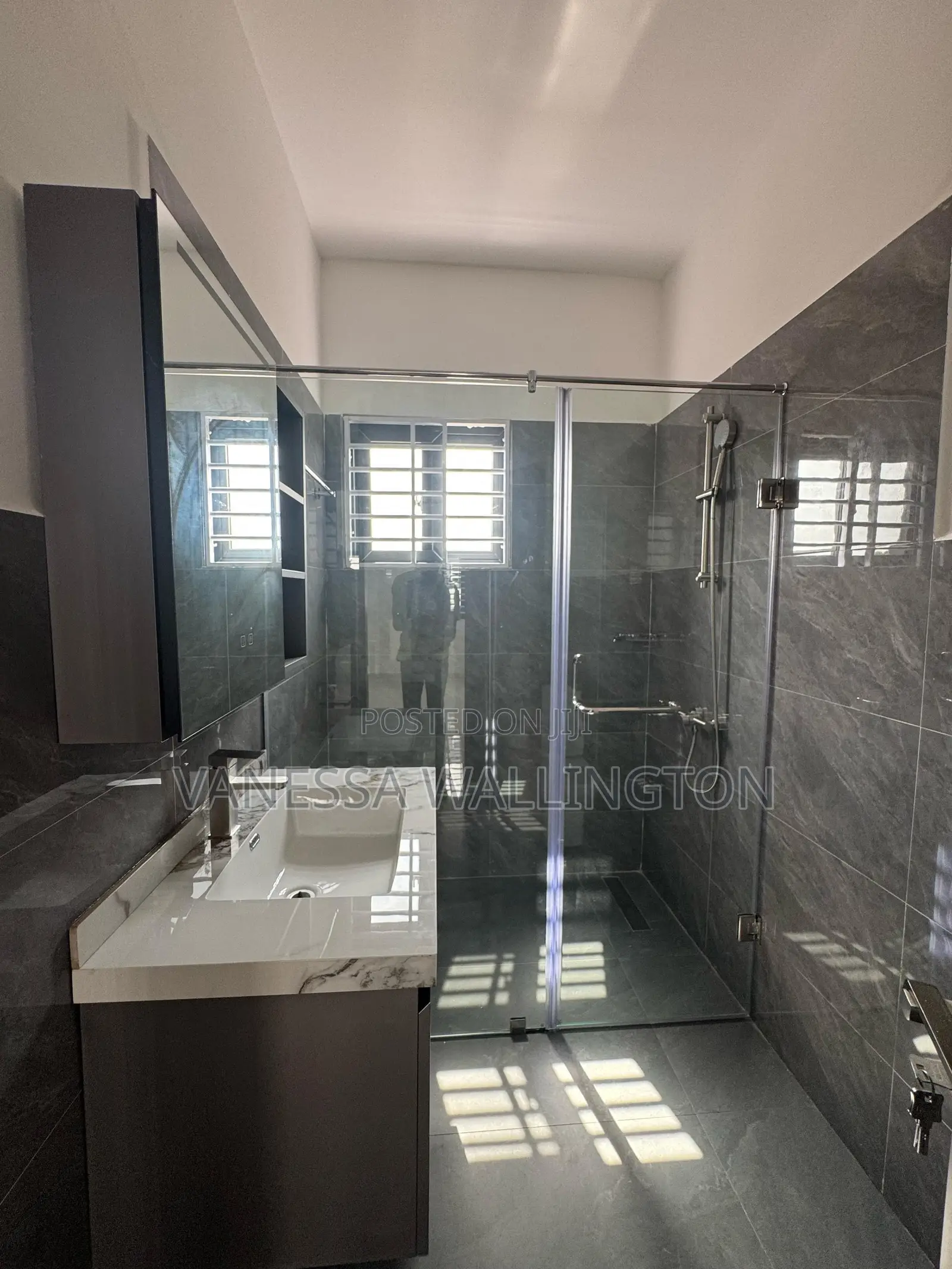 3bdrm House in West Trassaco, East Legon for rent