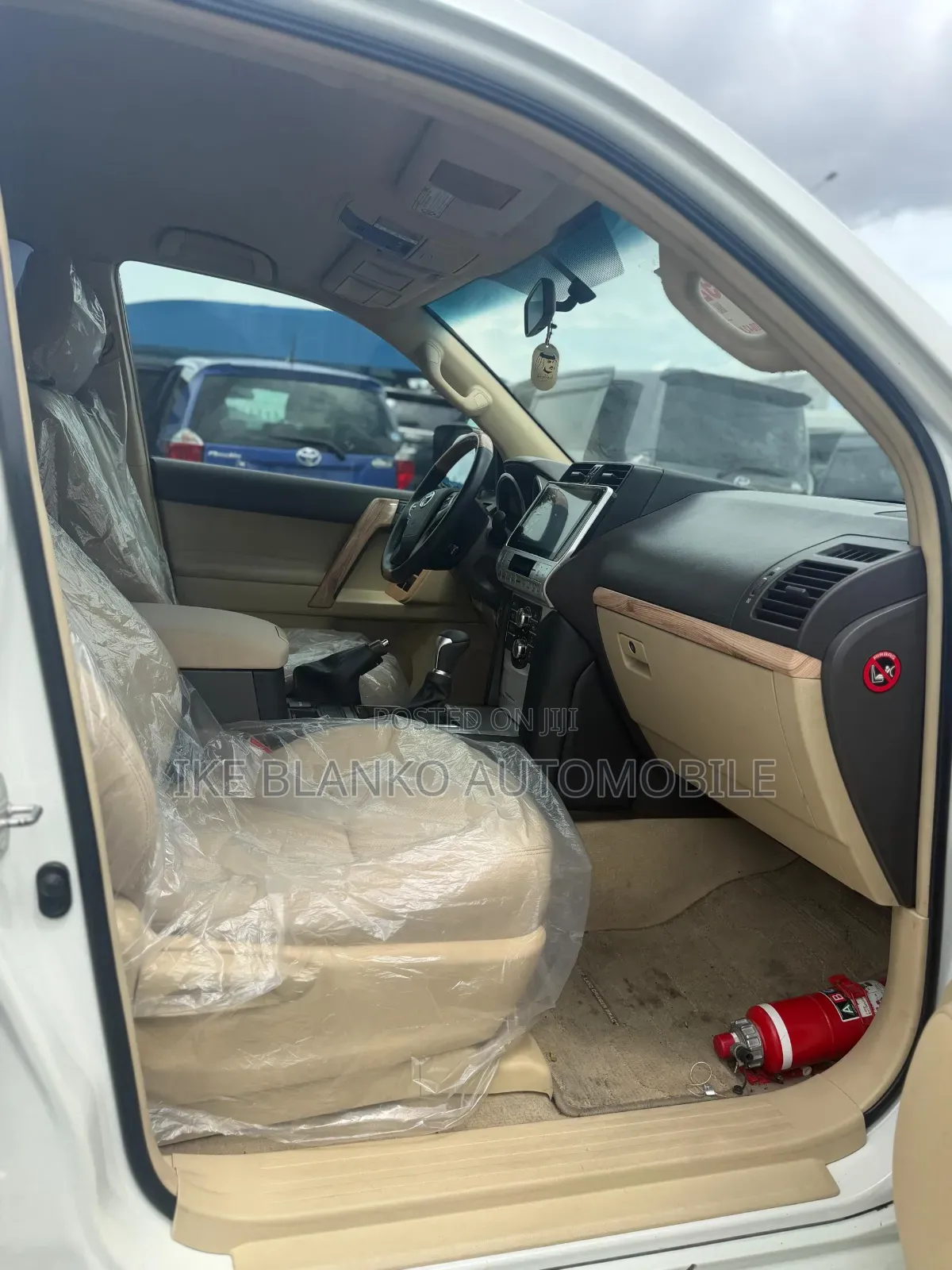 Toyota Land Cruiser Prado 2015 White