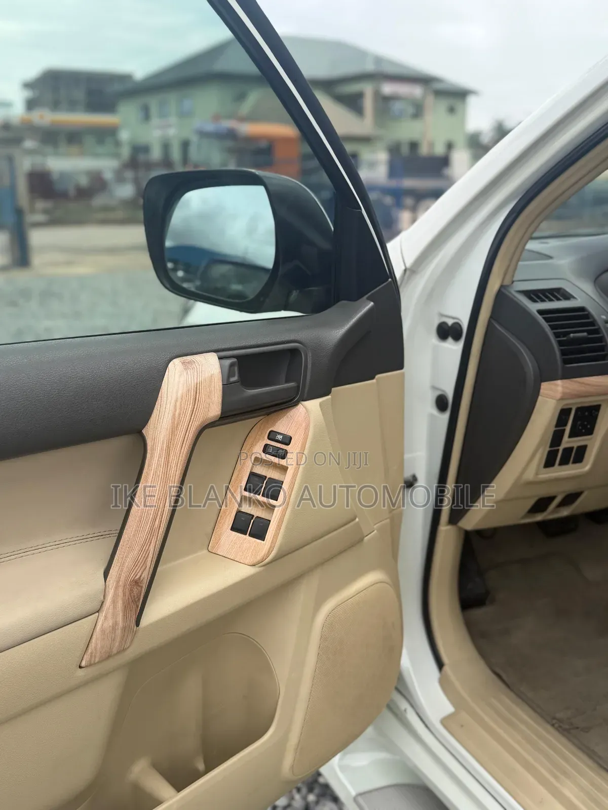 Toyota Land Cruiser Prado 2015 White